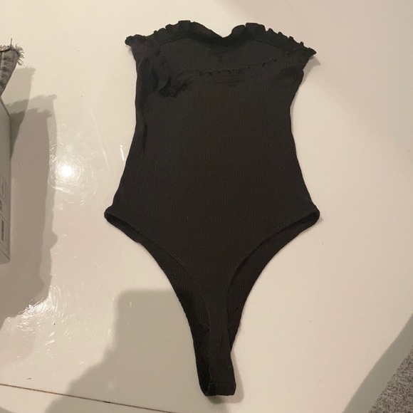 Black Bodysuit Urban Outfitters - Picture 2 of 5